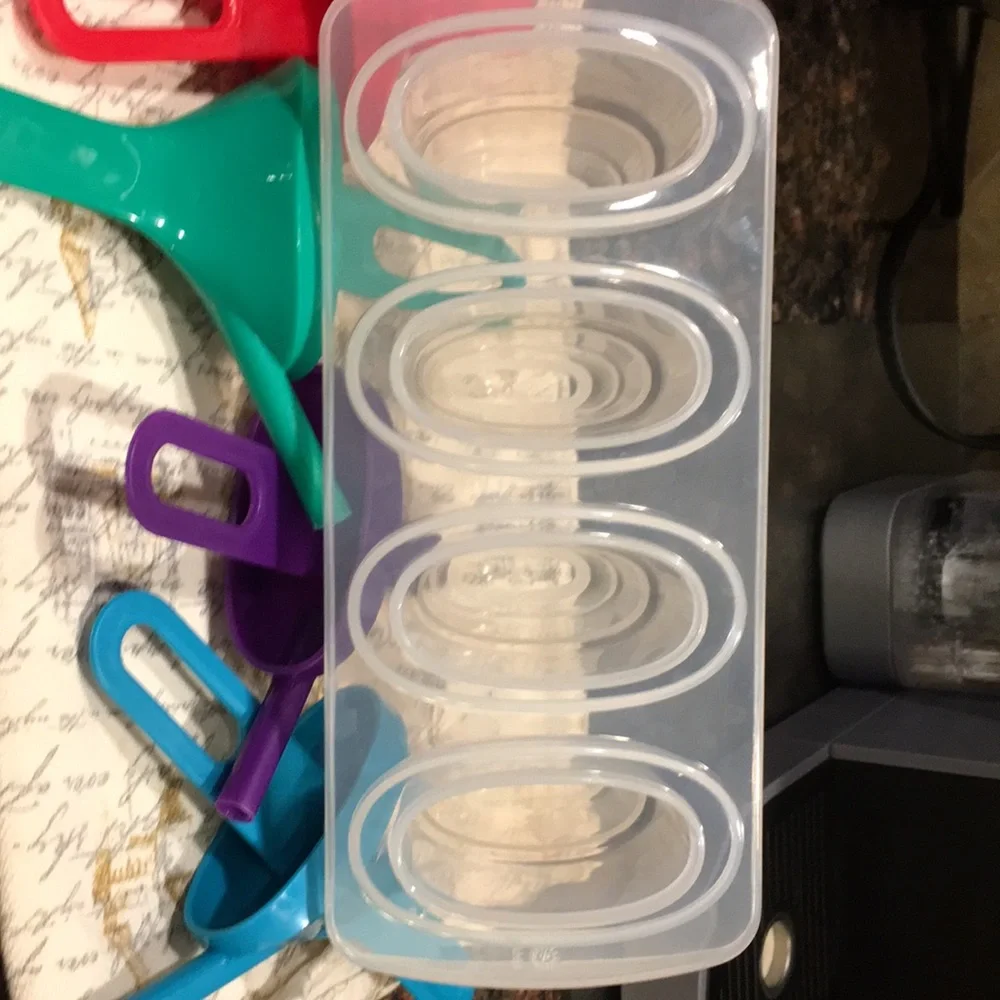 ICE CUBES AND POPS